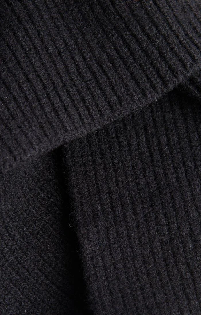 Lambswool Ribbed Scarf 4 Lambswool Ribbed Scarf - Image 2