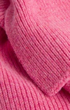 Lambswool Ribbed Scarf 37 Lambswool Ribbed Scarf -Best Fashion Shoes Shop TF00248ROSE 1